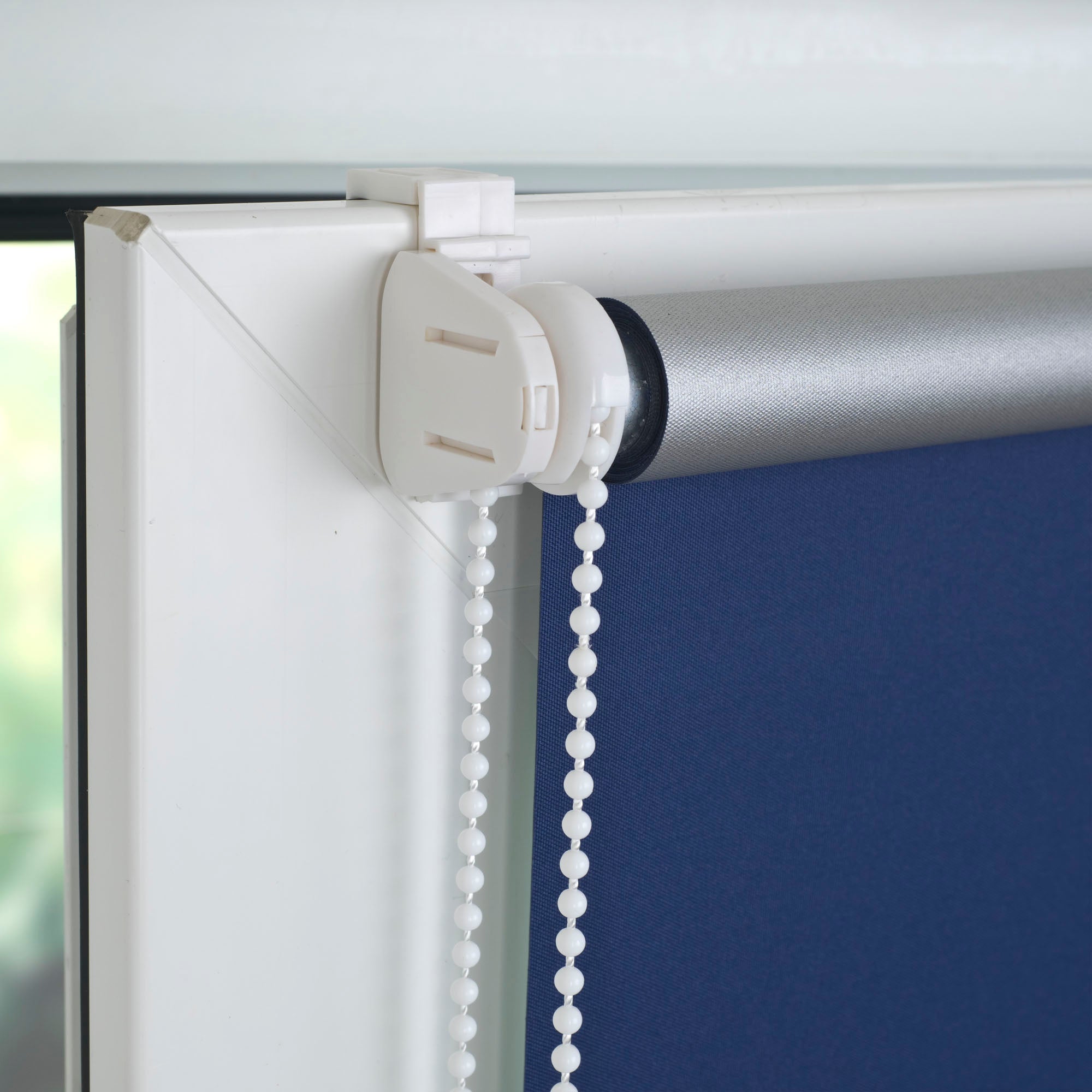 ourdeco® Klemmfix-Rollo | verdunkelnd | Thermo-Beschichtung | ohne Bohren | verschiedene Farben und Größen