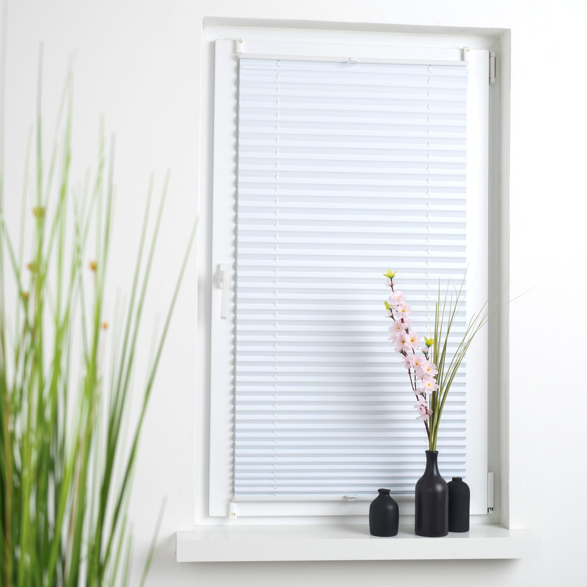 ourdeco® Klemmfix-Plissee | verdunkelnd | Thermo-Beschichtung | ohne Bohren | Metallklemmträger |verschieden Größen | weiß, beige